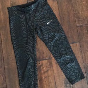 Nike Running Cropped Leggings